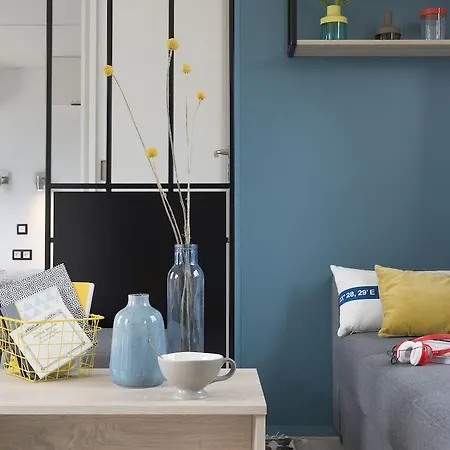 Lagrange Grand Bleu - De L'arquet 4*